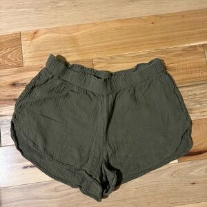 Universal Thread High Waist Dark Green Shorts
